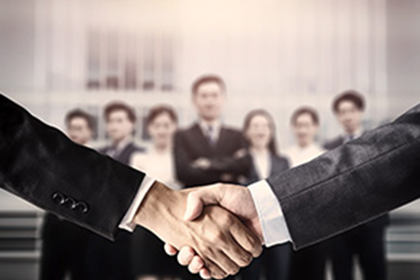 张某某与山东某服务公司财产权属争议再审案